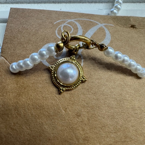 Plunder NEW Faux Pearl Necklace Gold Pearl Pendant - Picture 2 of 3
